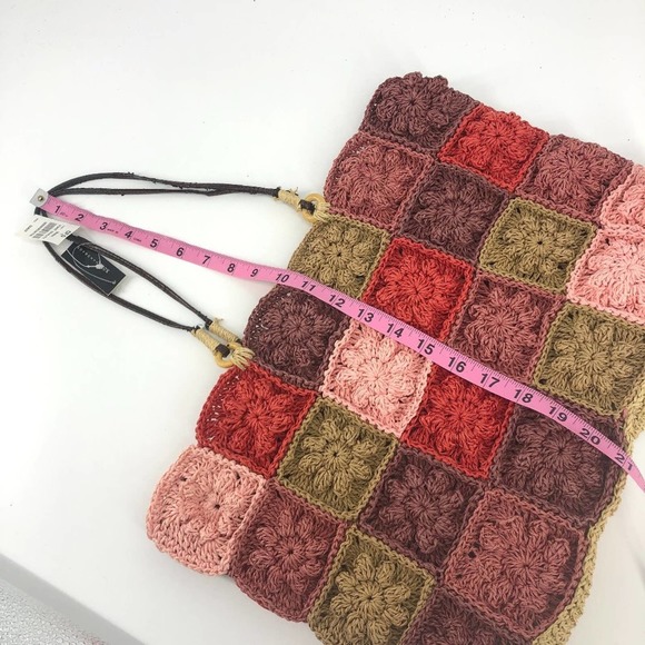 NWT XOXO Granny Square Woven Tote Bag - Picture 8 of 9